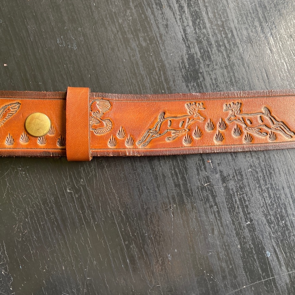 vintage leather tooled hand stamped belt - Picture 5 of 8